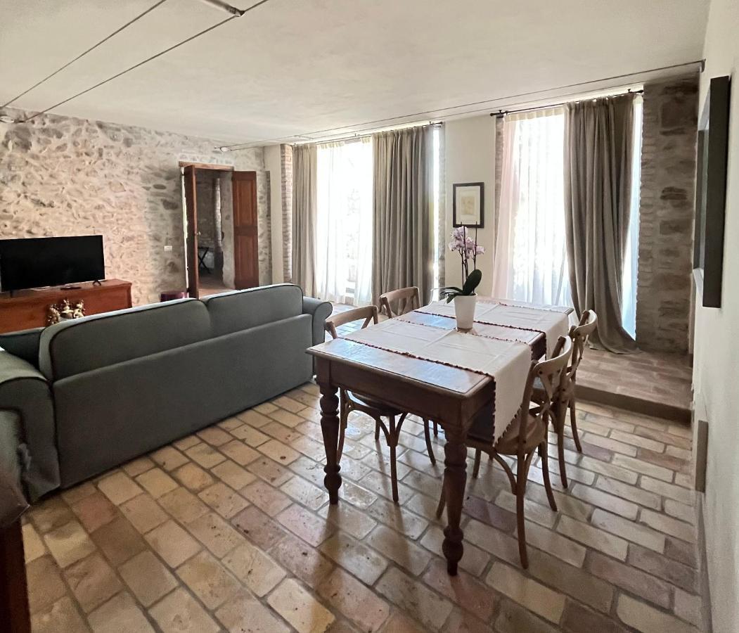 Le Mansarine Charme B&B Castellaro  외부 사진
